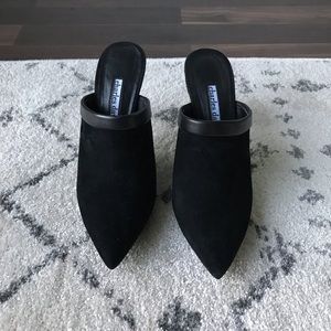 🌟CYBER MONDAY SALE🌟 Black suede & leather mules